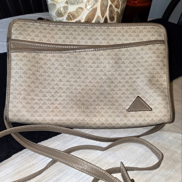 ❤️Vintage Liz Claiborne bag - Picture 1 of 3